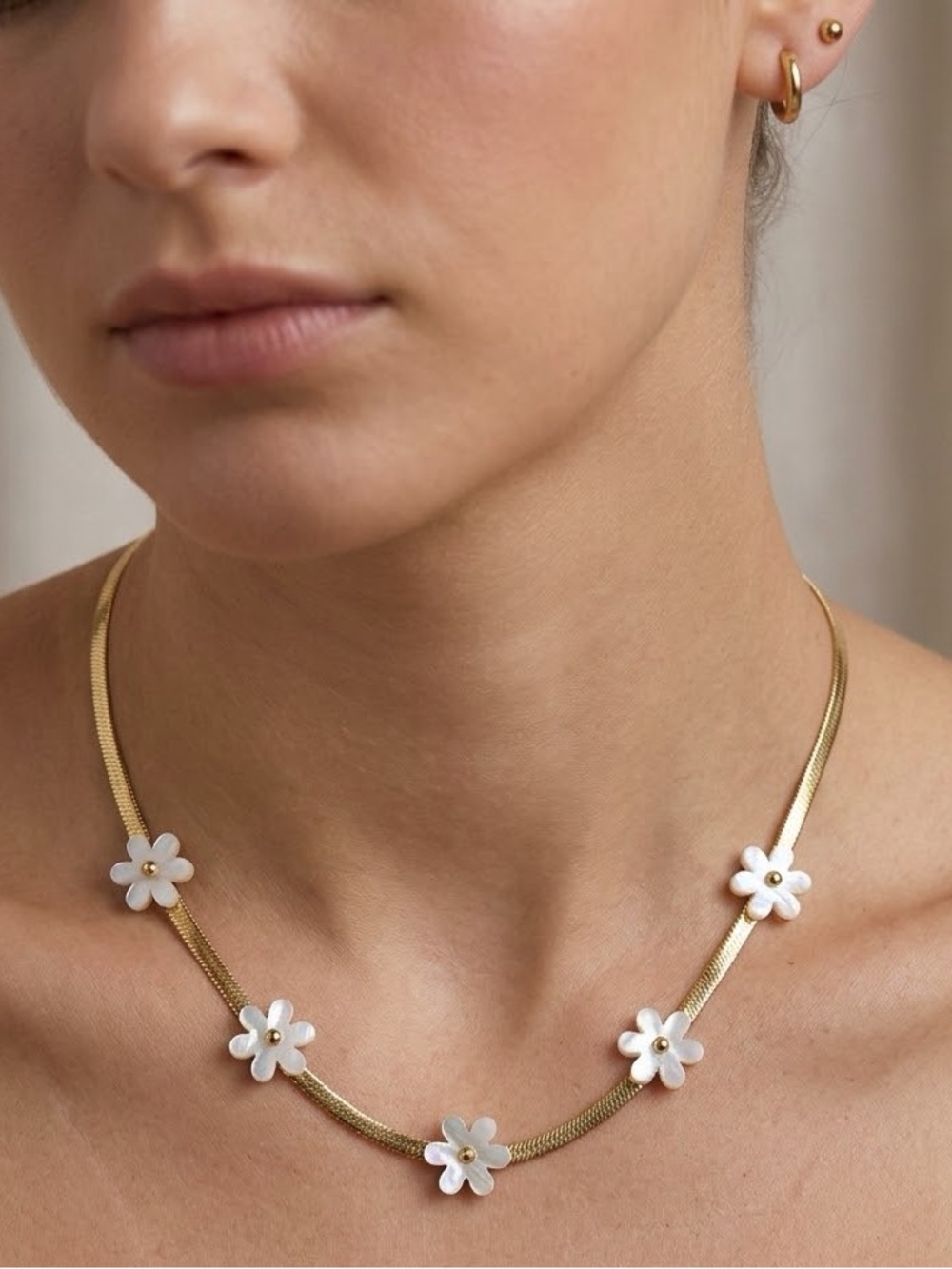 18K Gold Plated floral Mother Of Pearl Necklace stainless steel womens Jewelry